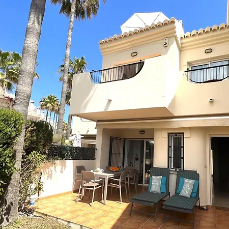 Stylish Townhouse In Beachfront Complex Marbella