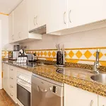 Stylish Townhouse In Beachfront Complex Nyaraló