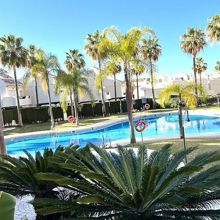 Stylish Townhouse In Beachfront Complex Marbellac
