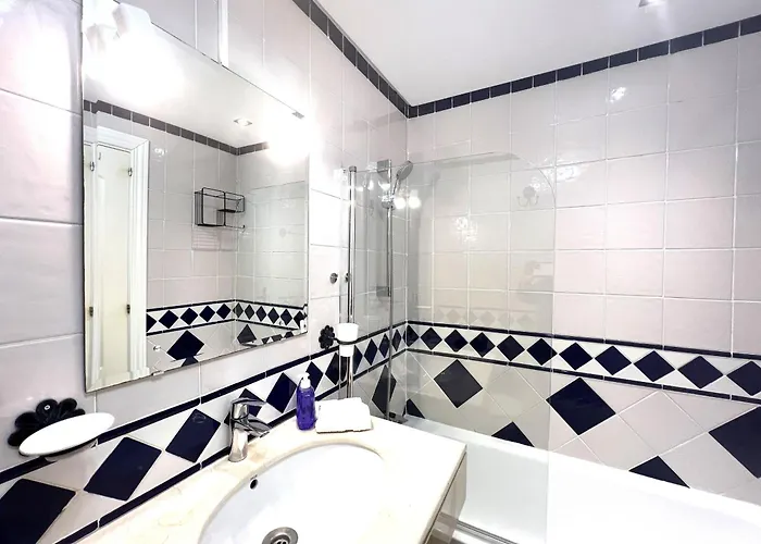 Stylish Townhouse In Beachfront Complex Hébergement de vacances